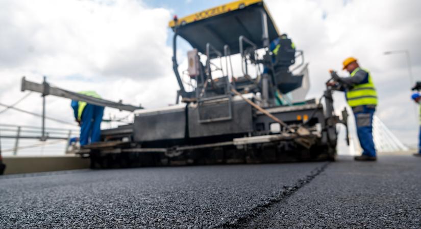 Fővárosi agglomerációs város belső összekötő útját modernizálták