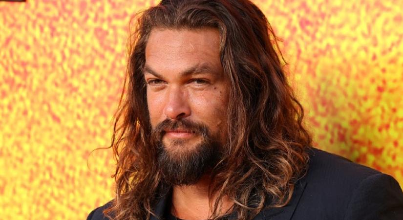 Majdnem vízbe fulladt – szörfbaleset után Jason Momoa letette a cigit