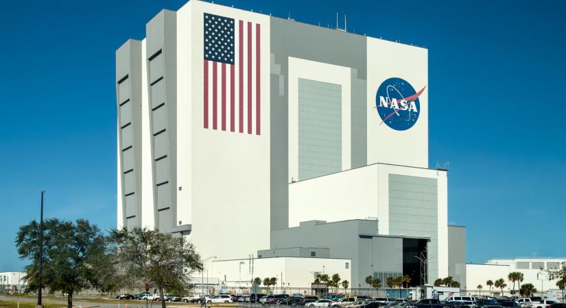 Nagy bajban a NASA, tüntetnek a dolgozók