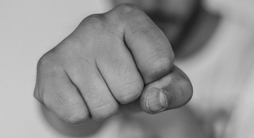 „Azért vertek meg, mert magyarul beszéltem” – durva támadás történt Kolozsvár mellett