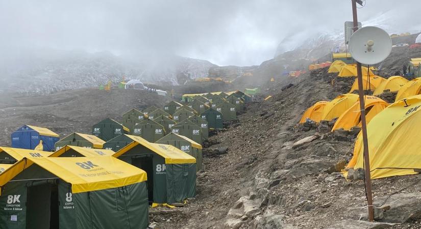 Himalája-expedíció: Sántha Xéniáék vasárnap indulnak az 1-es táborba