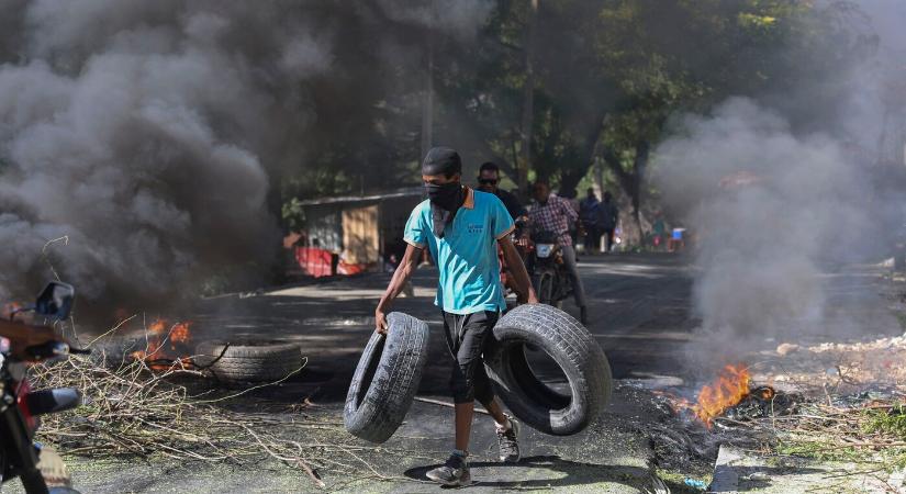 Több tucat emberrel végeztek fegyveresek egy haiti településen