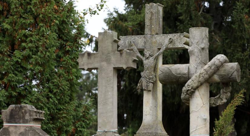 Mennyibe kerül az örök nyugalom Keszthelyen? – jelentős különbségek a temetők között
