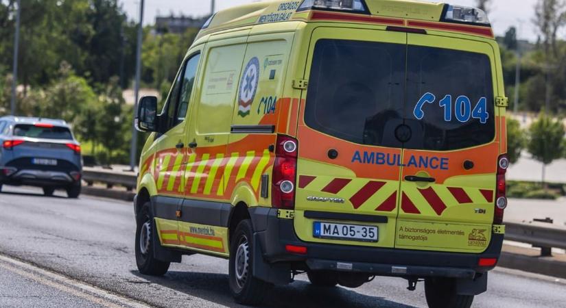 Tragédia Tatabányán: kiderült miért érkezett mentő a lakótelepre