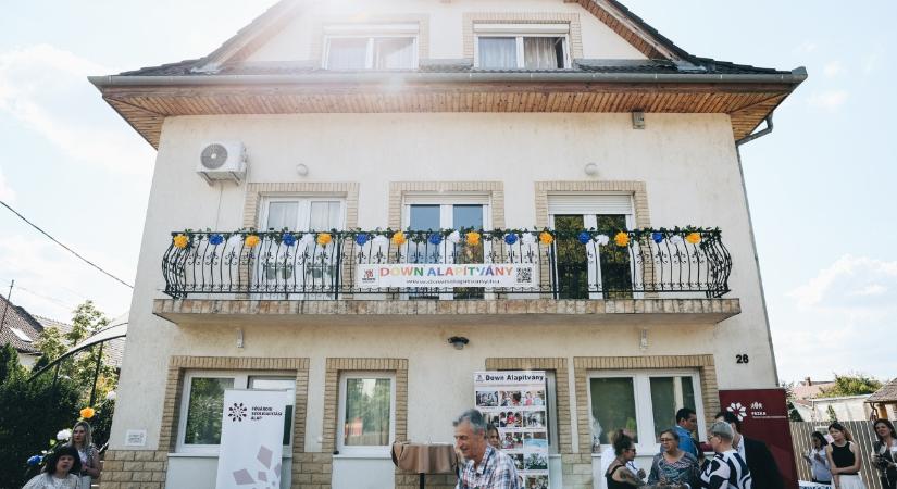 Down-szindrómás embereknek nyílt lakóotthon a fővárosban