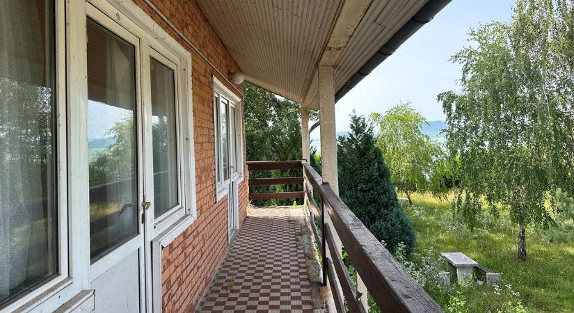 Gyerekzsivaj helyett csend honol a Balaton-parti elhagyatott táborban ( videó)