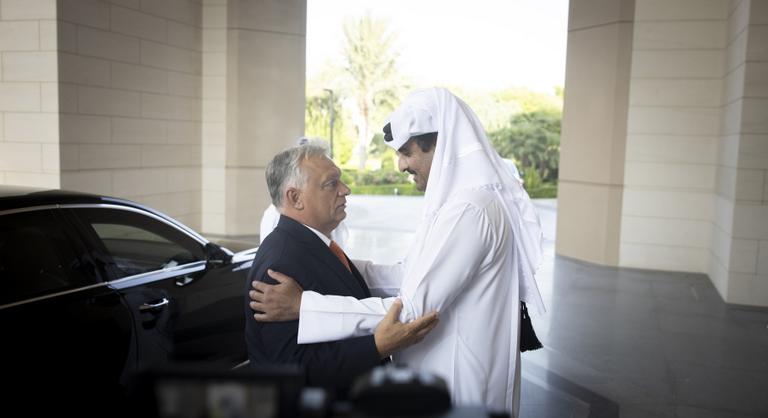 Látványos videóval jelentkezett Orbán Viktor Katarból