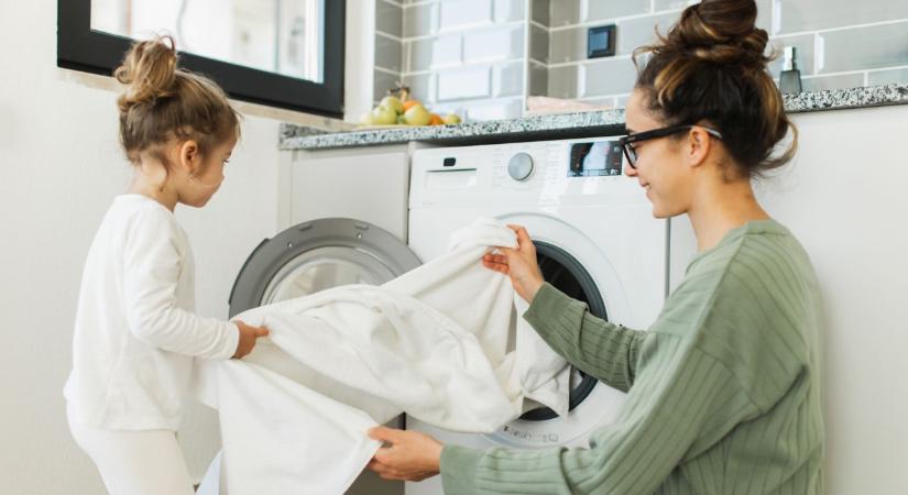A babaruhák mosásánál itt hibáznak a legtöbben – így lesz valóban tiszta és puha