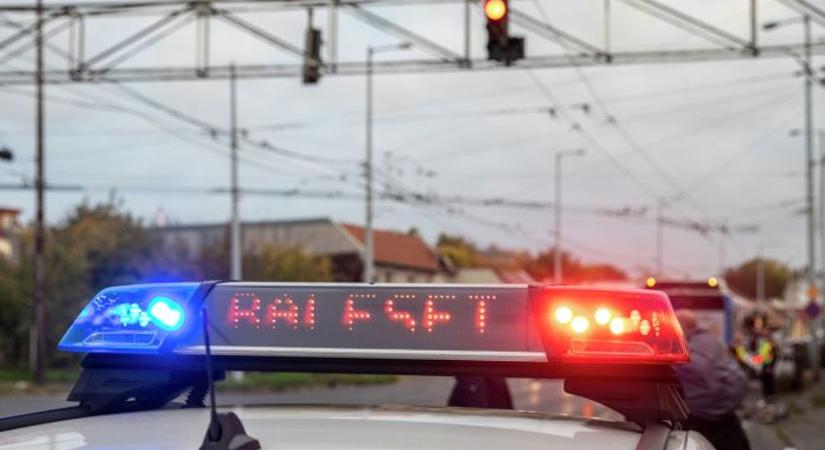 Baleset Debrecennél: lesodródott az útról, majd felborult egy autó!