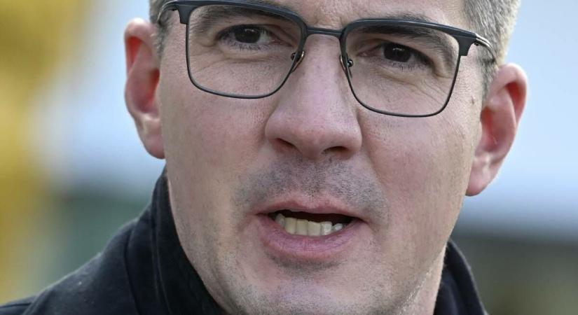 Négymillió szórólappal teríti be az országot a Fidesz, hogy higgyük már el végre: a Tisza adóemelést akar