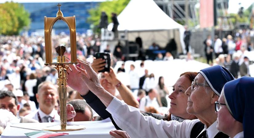 Bódi Mária Magdolna a mi újabb közbenjárónk – odafent nagyjából ötven magyar szenthez és boldoghoz kapcsolódik