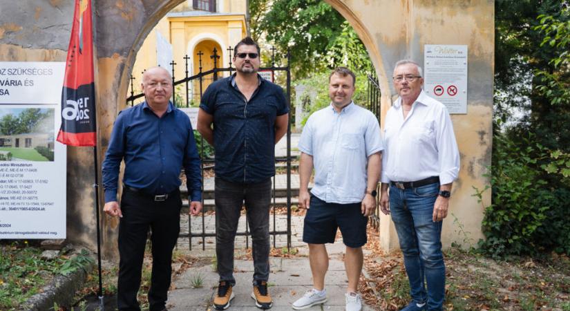 Megkezdődik a Csatatéri Emlékkápolna és környezetének felújítása Mohácson