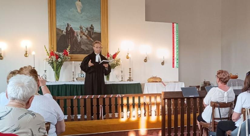 Dráma a dunaújvárosi evangélikus templomban