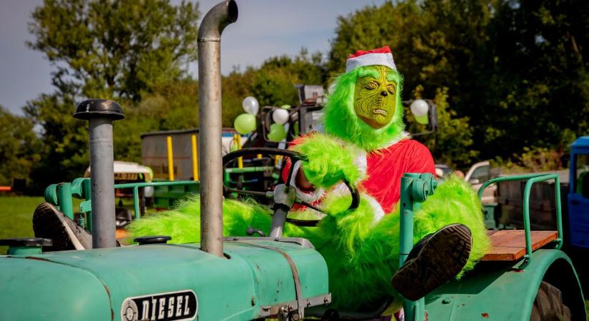 A borsodi falu, ahol Grincs ült a traktor kormánya mögött és elszabadult a buli (fotók, videó)