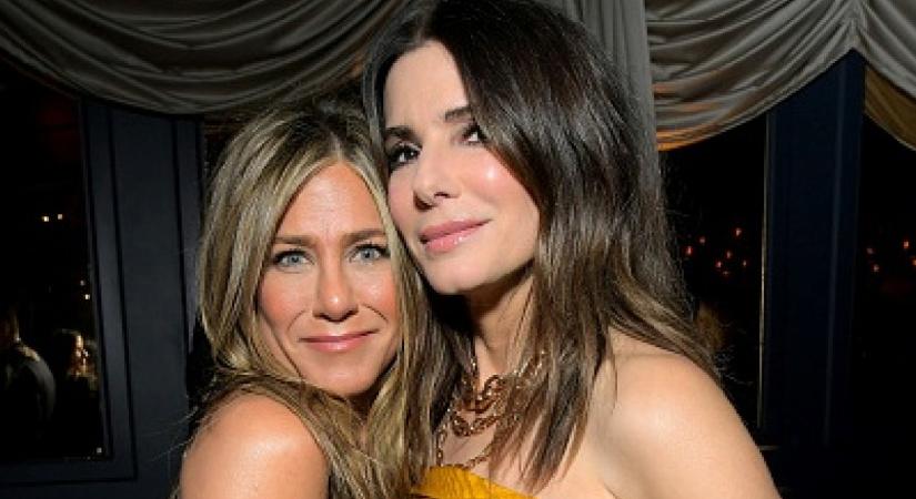 Sandra Bullock szerint Hollywood nem szeretné ha jóban lennének a nők
