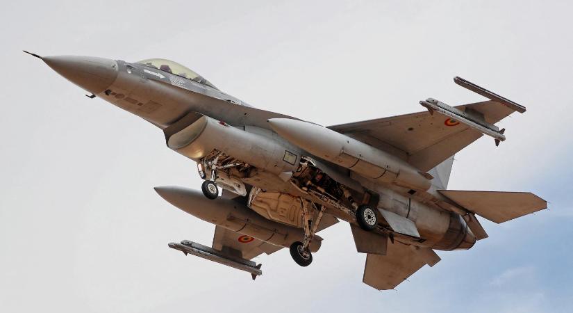 Légtérsértő orosz drón miatt riasztották a román légierőt, két F-16-os fel is szállt miatta