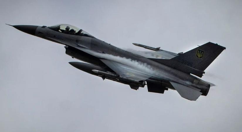 Újabb NATO-tagállam légterét sértette meg orosz drón: elrendelték a riasztást, felszálltak a vadászgépek