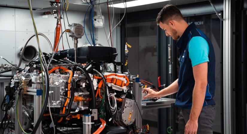 2028-ban érkezik a BMW első sorozatgyártású üzemanyagcellás modellje