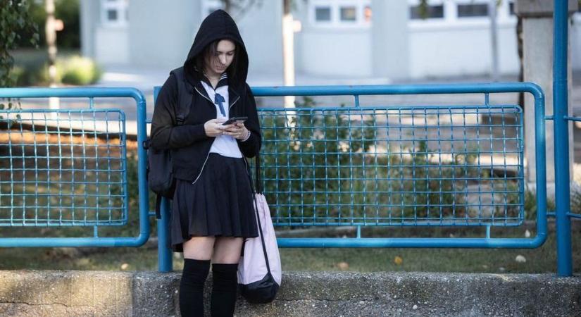 Veszély les rád az utcán és a neten is – sulisoknak kötelező prevenciós tippek