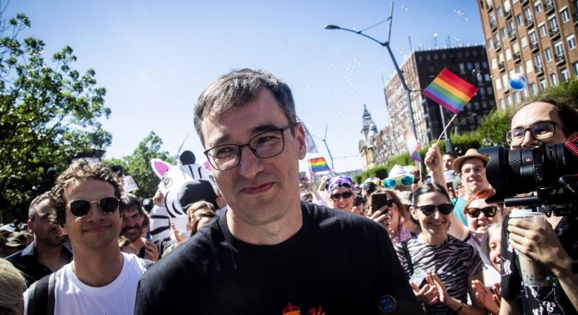Egyértelmű fotón bukott le Karácsony Gergely, de van egy őrületes csavar a képen