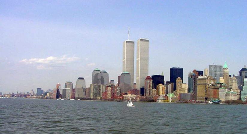 Micskó András: Expanzió és kollapszus – Amerópa a WTC árnyékában