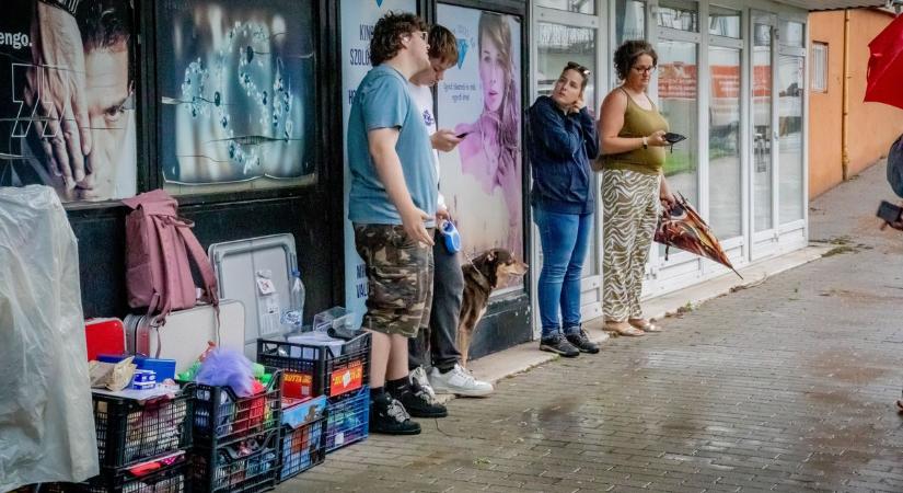 Elmosta az eső a nagyon várt eseményt, ne induljon el, ha ide készült - fotókkal, videóval