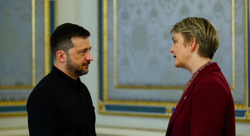 Brit külügyminiszter: sokkal erősebb gazdasági nyomást kell gyakorolni Oroszországra