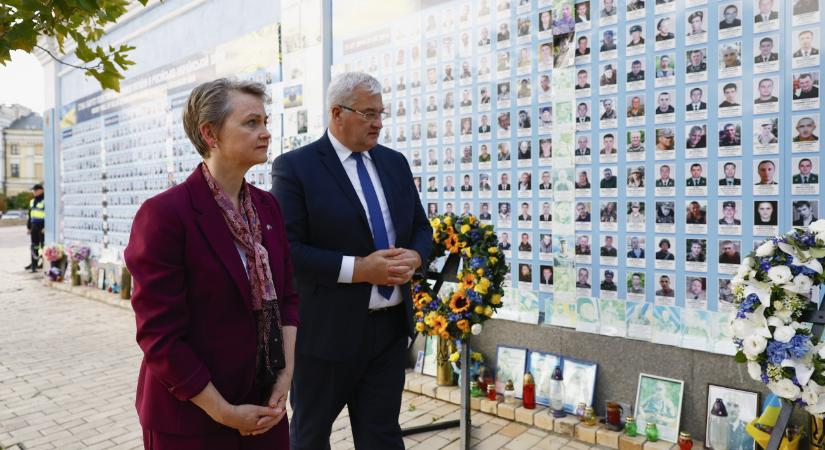 A britek még keményebbek lennének az oroszokkal szemben
