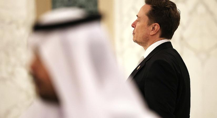 „Visszavágsz, vagy meghalsz” – a brit parlament feloszlatását követelte Musk a londoni tüntetésen