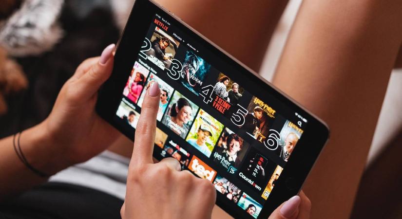 A Netflix legnépszerűbb sorozatának felére esett a nézettsége – a rajongók sem értik az okokat
