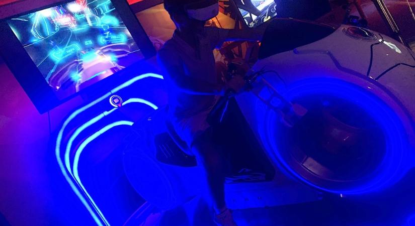Te is szédülsz a varázsszőnyegen?- Próbáld ki a VR Vidámparkban!