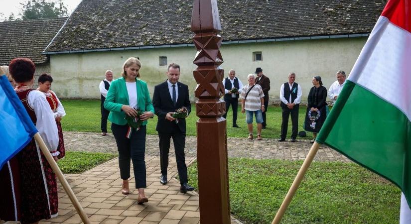 Nyolcvan éve találtak otthonra Tevelen a bukovinai székelyek (képgalériával)