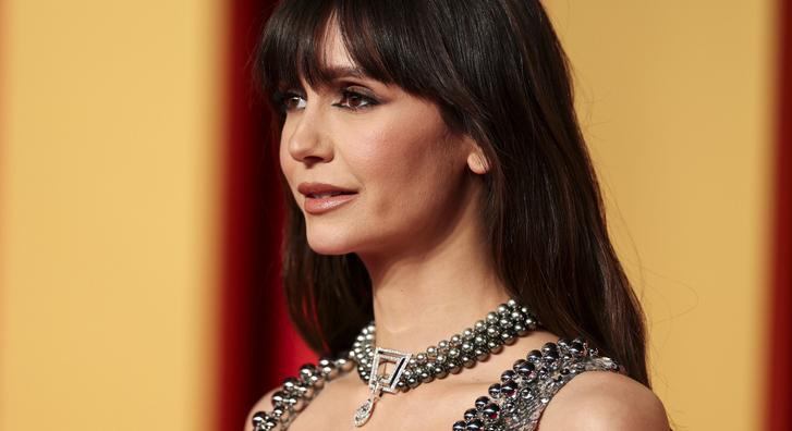 Nina Dobrev elárulta, a pénz miatt hagyta ott a Vámpírnaplók sorozatot