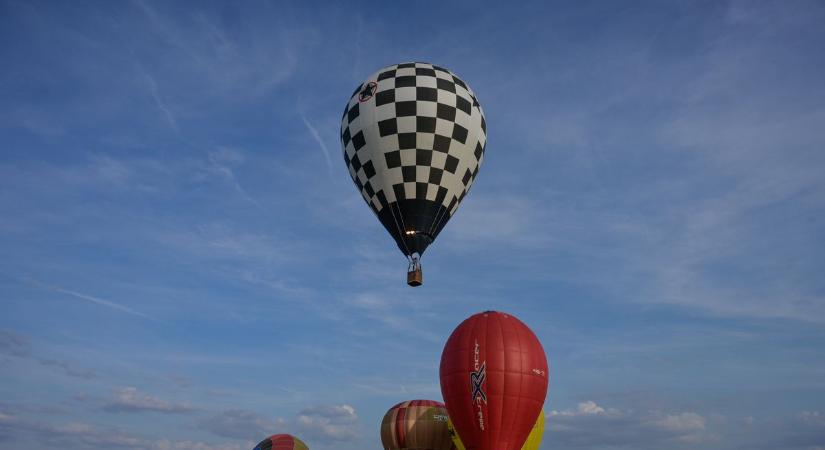 A mosogatórongytól a hőlégballonig: ezekért kattintott ma mindenki