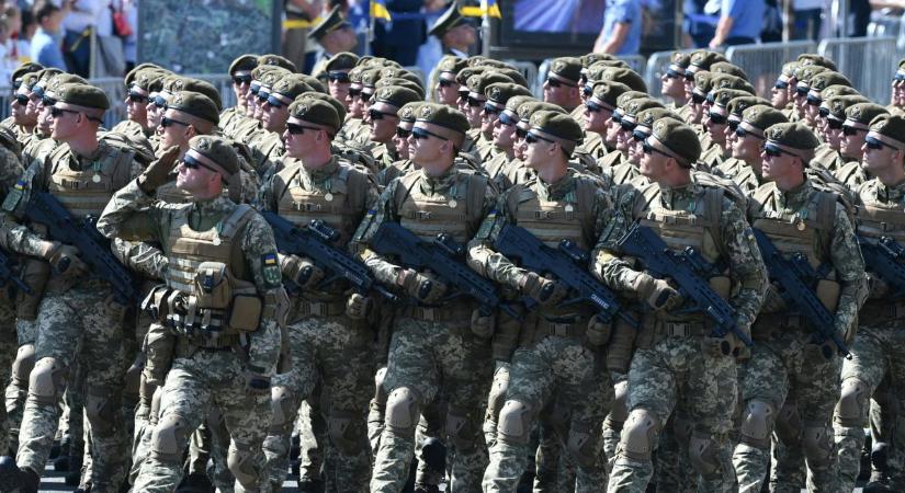 Zelenszkij politikusa a Mandinernek: Az ukrán a világ egyik legerősebb hadserege, „Magyarország jobban tenné, ha megegyezne velünk”