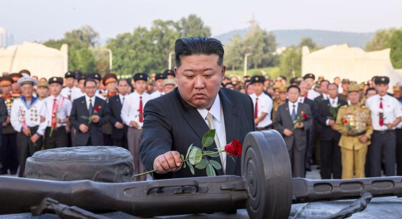 Közös hadgyakorlatot tart az USA, Dél-Korea és Japán