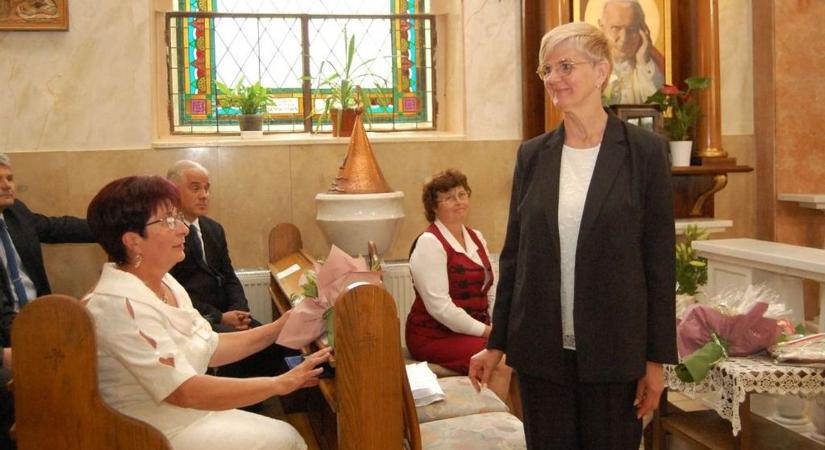 Egy tanítónő, aki sosem áll meg: 45 év oktatás után bohócdoktorként folytatja küldetését Farkas Judit