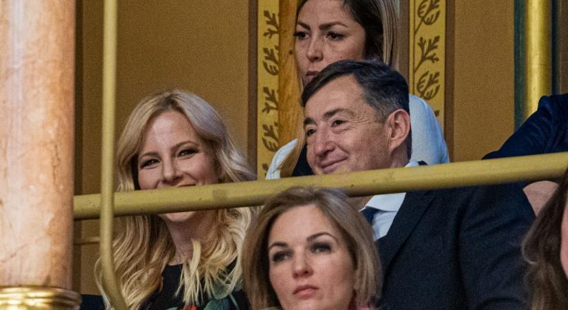 Bukhatják Mészáros Lőrincék a sztrádakoncessziót