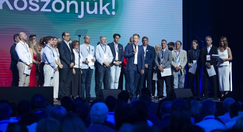 Publicus: 9 százalékkal megy a Tisza a Fidesz előtt