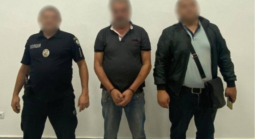 Kárpátalja: Egy apa öt késszúrással megölte saját fiát