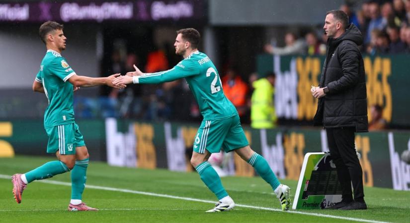„Hülyeség volt” – Jamie Carragher nem kímélte a lecserélt Kerkezt
