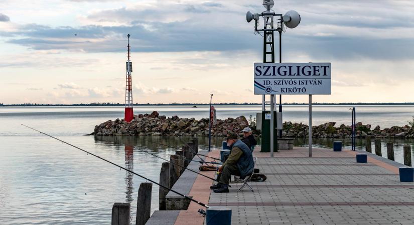 Csónakkikötőt kotornának egy védett balatoni öbölbe