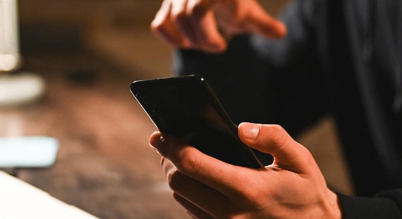 Félrevezették a mentőket: 40 percen át keresték a nem létező beteget