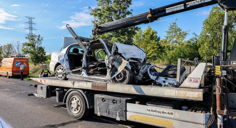 Újabb életet követelt a halálút: sokkoló fotókon a 81-es tragédia