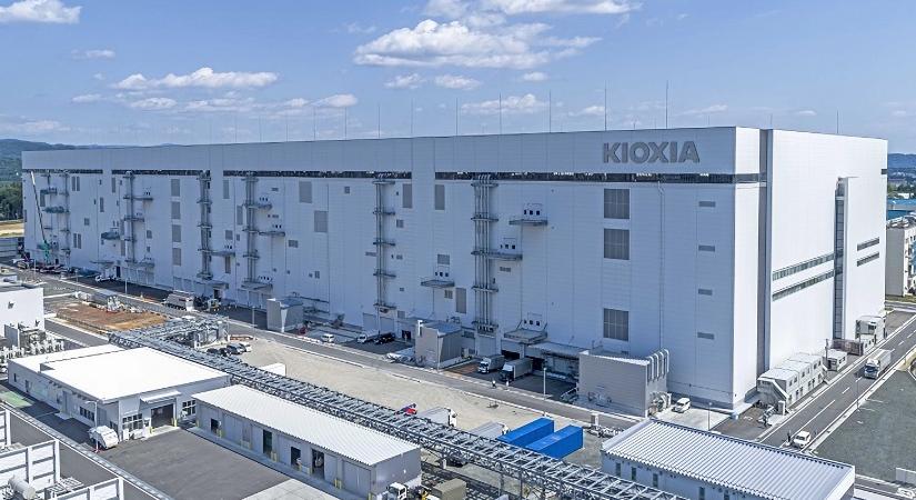 Az Nvidia és a Kioxia összefog: 2027-re 100 millió IOPS-os teljesítményű SSD-k készülhetnek az AI piacra