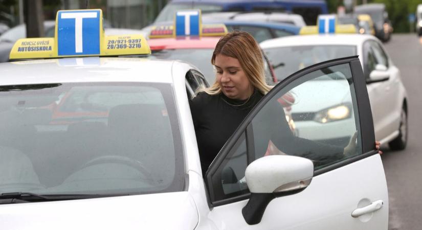 Íme a változás: szeptembertől minden diák ingyen tehet KRESZ-vizsgát