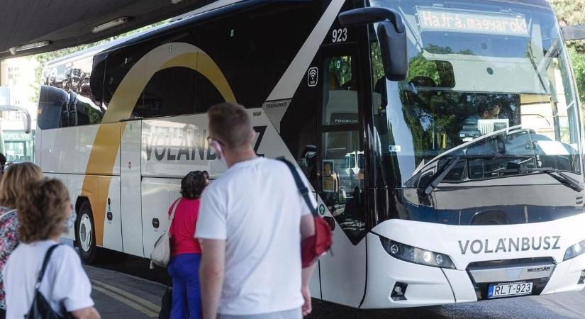 Műszaki hiba miatt jelentős késéssel indul az egri távolsági busz