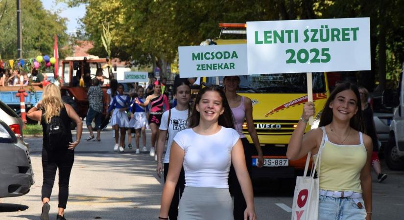 Régen bulizott ekkorát a zalai város, még fel is vonultak és X-faktor-sztárt hívtak (galéria, videó)