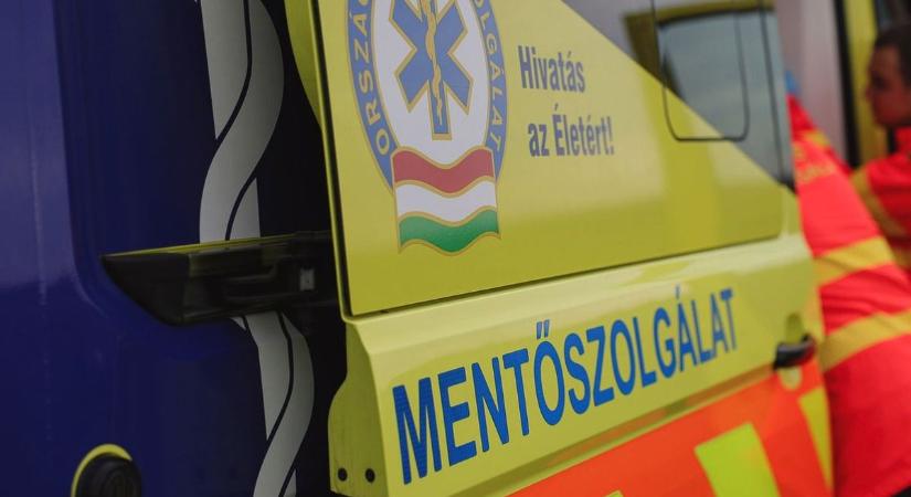 Már nem lélegzett, amikor odaért a tokaji mentős – szörnyű jelenet az öltözőben