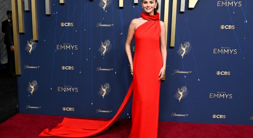 Selena Gomez is ott volt az idei Emmy-díjátadón: nézd meg, hogy milyen különleges ruhát választott!
